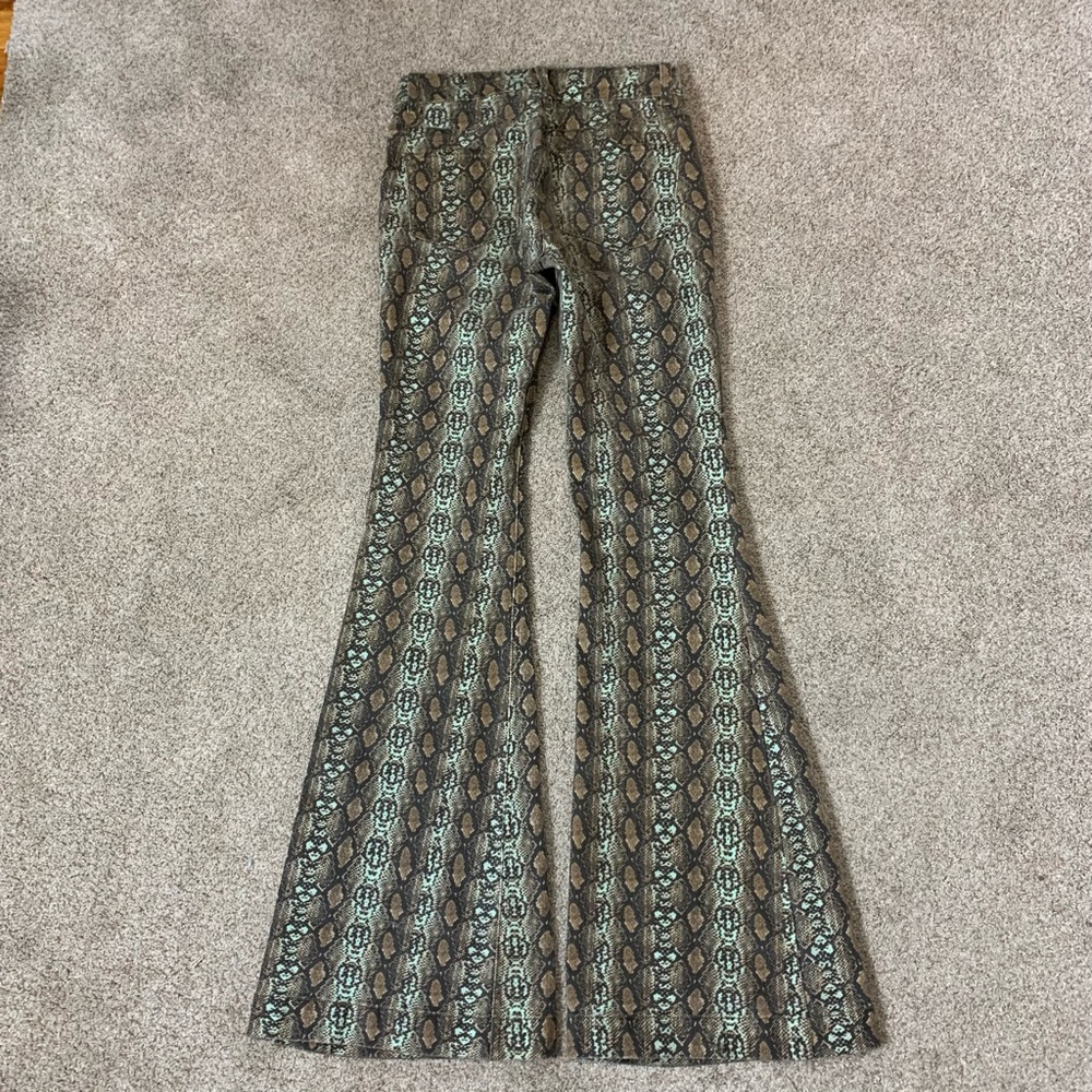 BDG Flared Wide Leg Jeans in Brown Snake Print - Picture 3 of 7